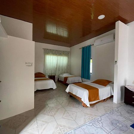 Hostal Muro De Las Lagrimas With High Speed Internet Starlink Пуерто-Вільяміль Екстер'єр фото