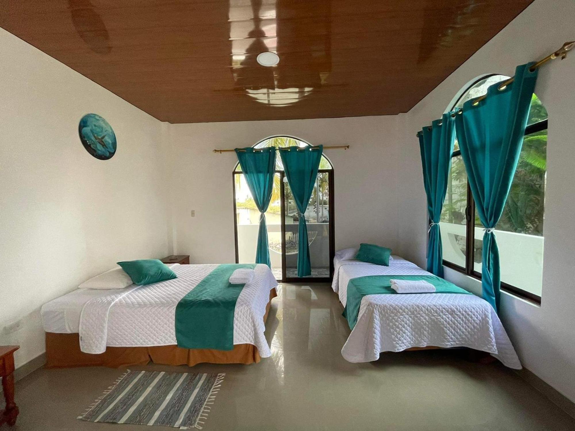 Hostal Muro De Las Lagrimas With High Speed Internet Starlink Пуерто-Вільяміль Екстер'єр фото