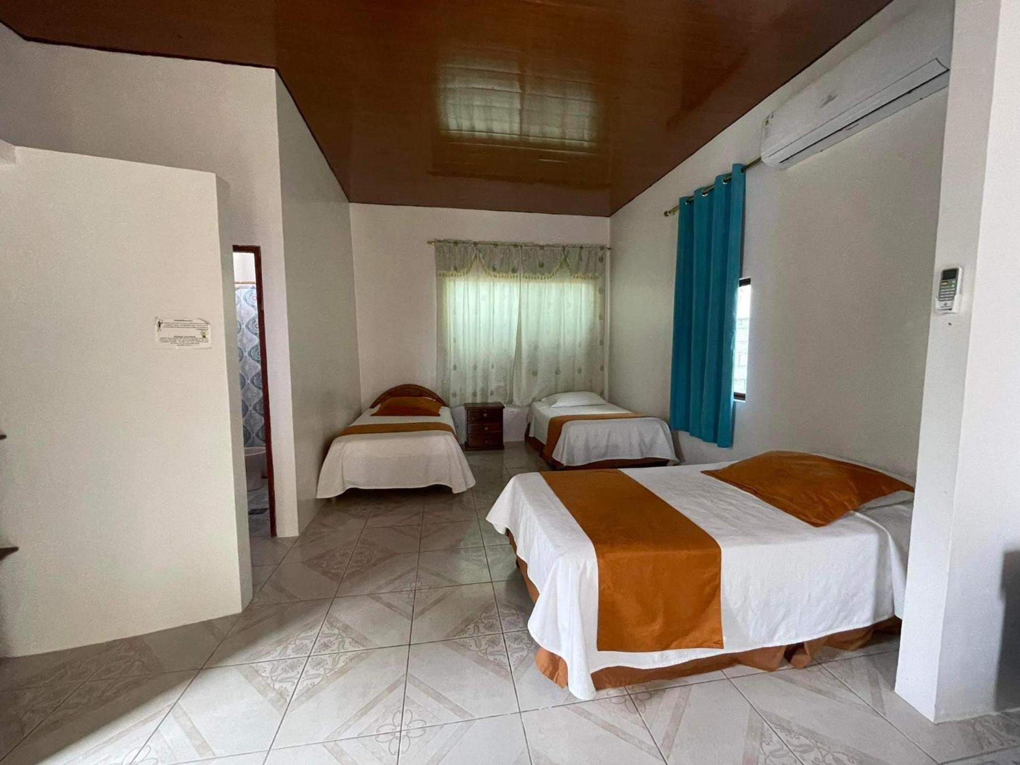 Hostal Muro De Las Lagrimas With High Speed Internet Starlink Пуерто-Вільяміль Екстер'єр фото